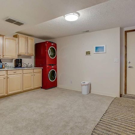 Bright & Cozy Studio Apartment In Колорадо Спрингс Екстериор снимка